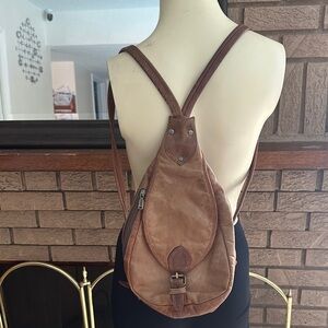 HIDESING Elegant Tan Leather Backpack for Men’s and women’s